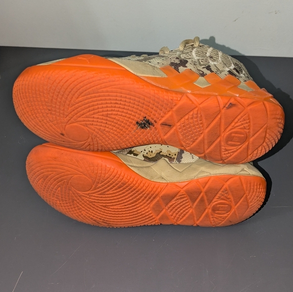 Puma LaMelo Ball MB.01 Size 5.5 youth Beige Orange Camo - Picture 2 of 9